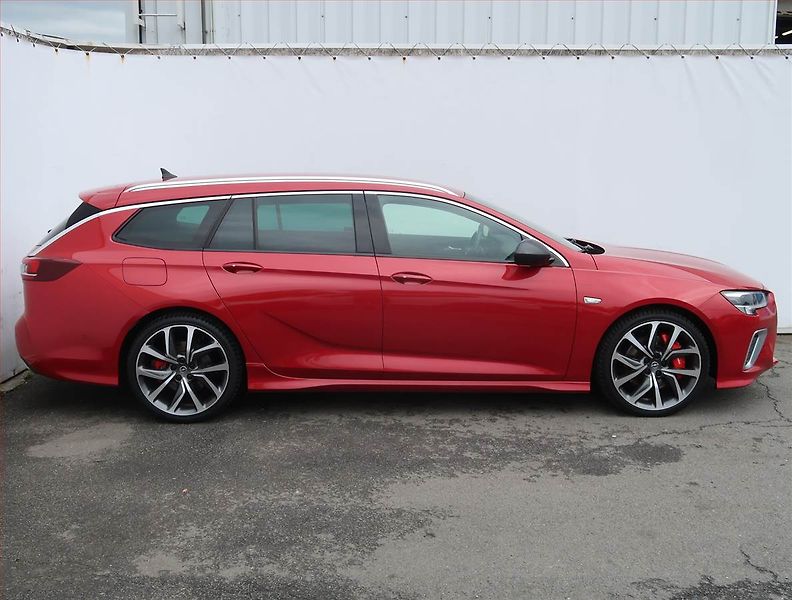 Opel Insignia (2021) 2.0 Turbo GSi, 4x4,Automat - fotka 6 z 27