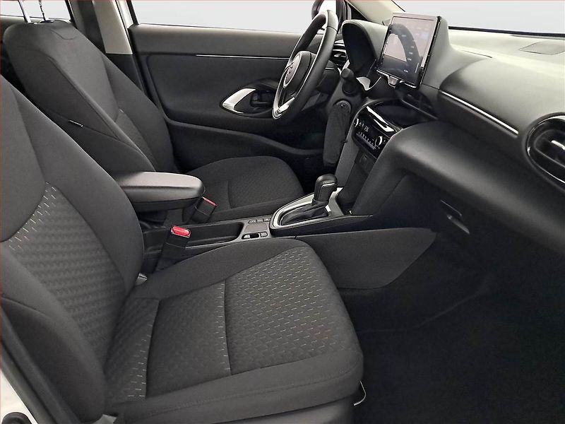 Toyota Yaris Cross (2024) 1.5 VVT-iE - fotka 9 z 16