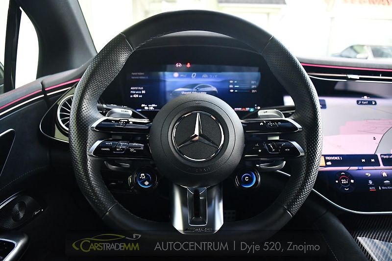 Mercedes-Benz EQE 43AMG HUD 1M PANORAMA - fotka 26 z 60