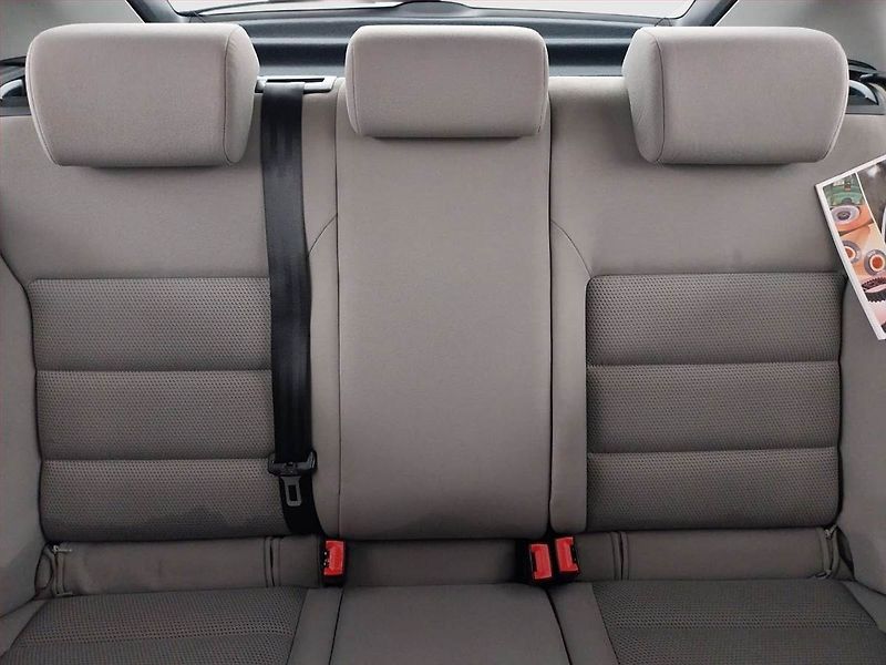 Škoda Octavia (2008) Ambiente 1.9 TDI, Serv.kniha - fotka 10 z 18
