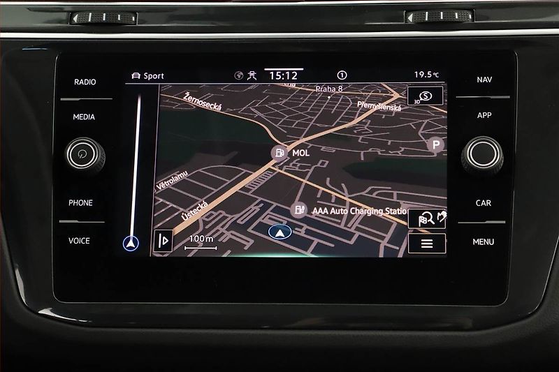 Volkswagen Tiguan (2021) 2.0 TDI - fotka 16 z 22