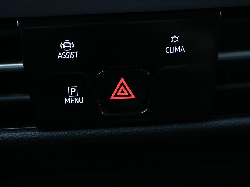 Volkswagen Golf 1,5 TSI EVO 110kW mHEV Life DS - fotka 27 z 37