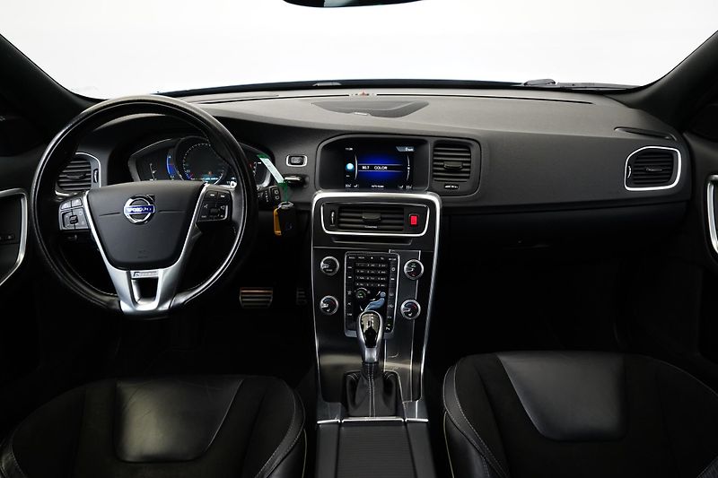 Volvo V60 - fotka 5 z 24