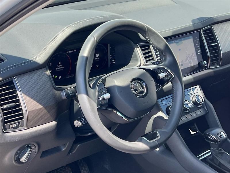 Škoda Kodiaq 2,0 TDi 147kW 7DSG 4x4 STYLE P - fotka 10 z 28