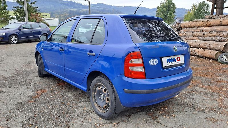Škoda Fabia 1.4 MPI Classic - fotka 5 z 26