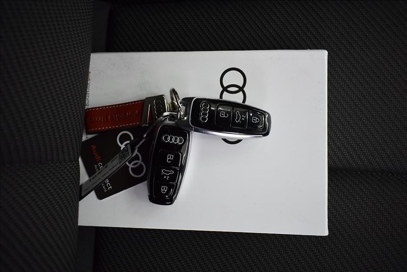 Audi A6 2,0 TDi, ČR,QUATTRO,záruka, - fotka 35 z 37