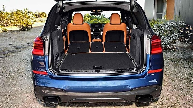 BMW X3.