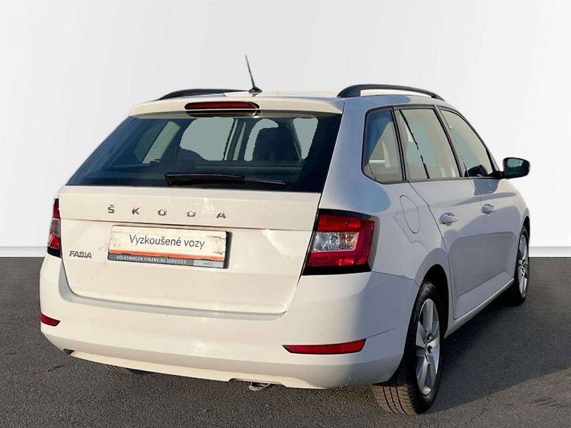 Škoda Fabia (2021) Combi 1.0 TSI Ambition - fotka 19 z 20