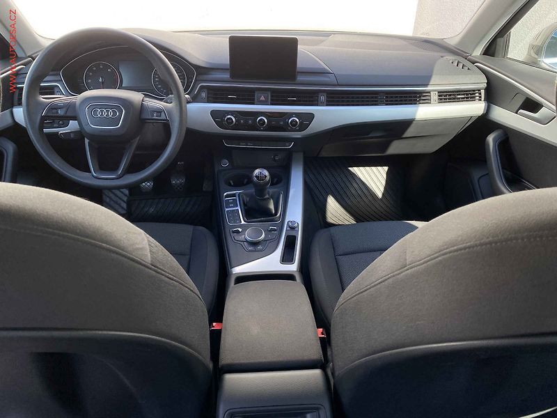 Audi A4 (2016) 1.4 TFSi, AC. tempo, park - fotka 8 z 17