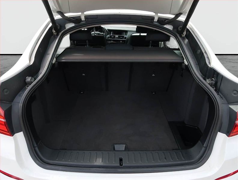 BMW X4 (2014) xDrive30d, 4X4, Automat - fotka 14 z 21
