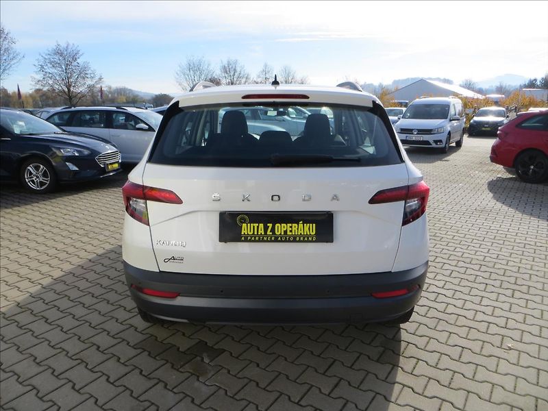 Škoda Karoq 1,5 TSI 110kW Ambition DSG ČR - fotka 6 z 22