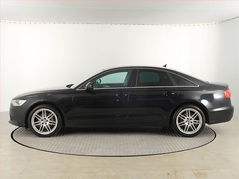 Audi A6 (2011) Basis 3.0 TDI, 4X4, Automat - fotka 3 z 19