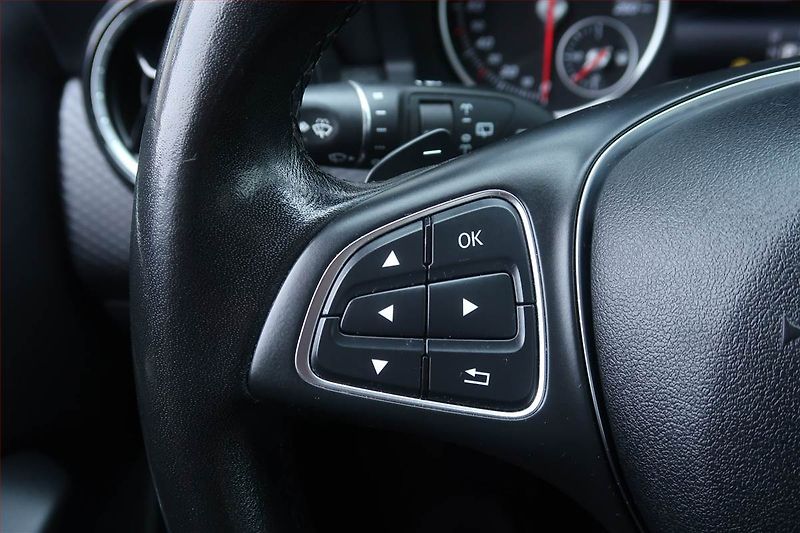 Mercedes-Benz Třídy A (2017) A 200 d, Automat, Navi - fotka 20 z 23