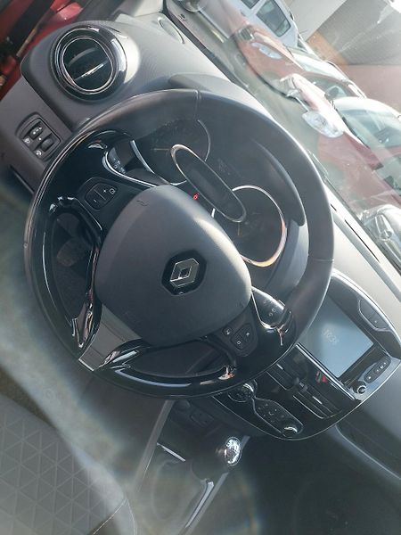 Renault Clio (2015) IV. Grandtour Luxe Tce 90  - fotka 9 z 40