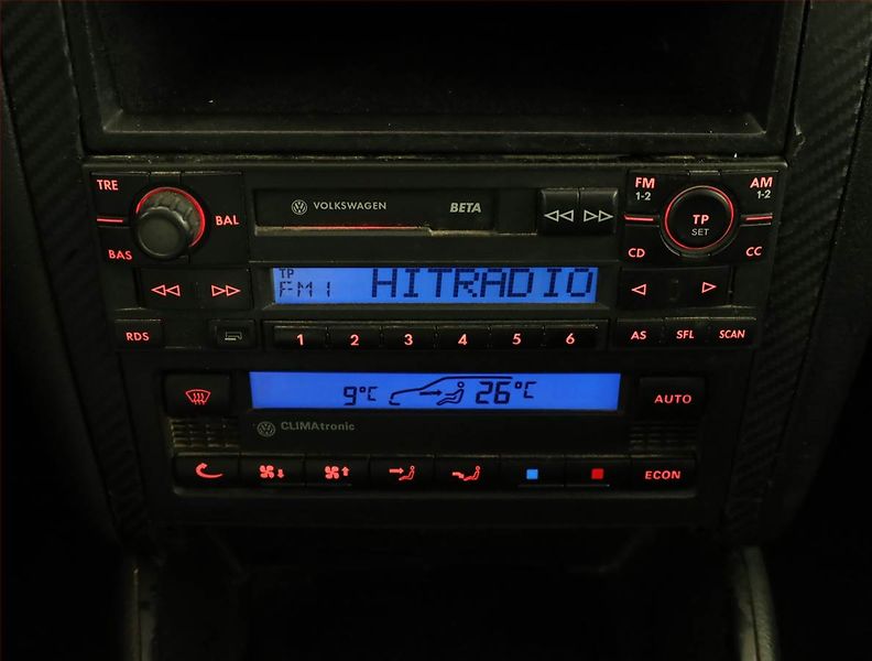 Volkswagen Golf (2002) Comfortline 1.4 16V, po STK - fotka 10 z 16