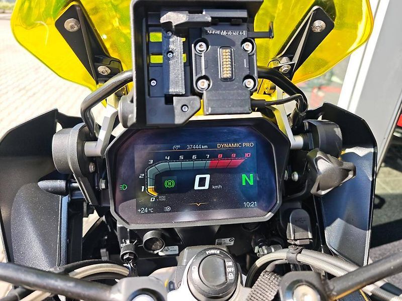 BMW R 1250 GS (2022) Výroční edice 40 let, Plná výb - fotka 18 z 20