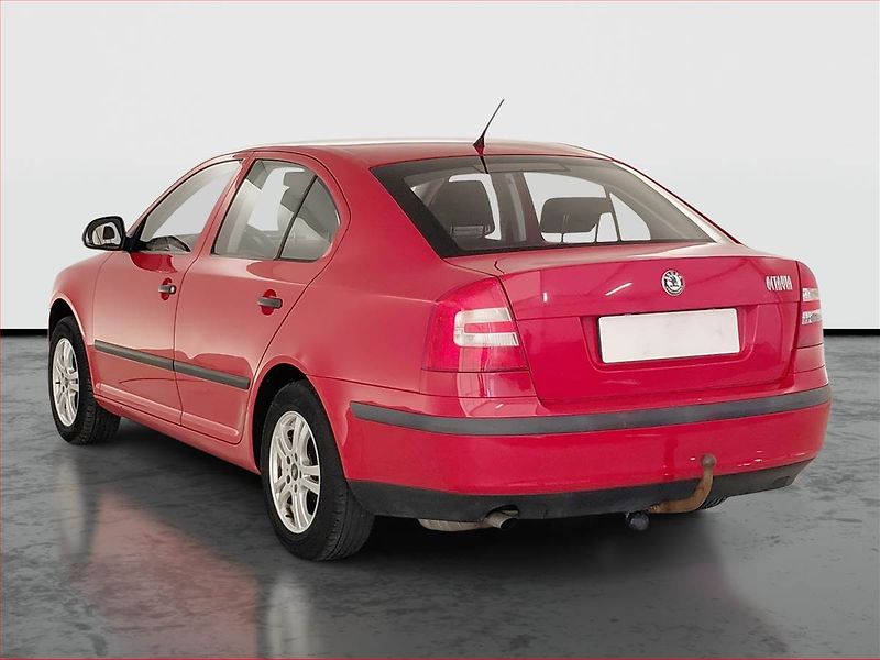 Škoda Octavia (2011) 1.6, ČR,1.maj, Serv.kniha - fotka 4 z 17