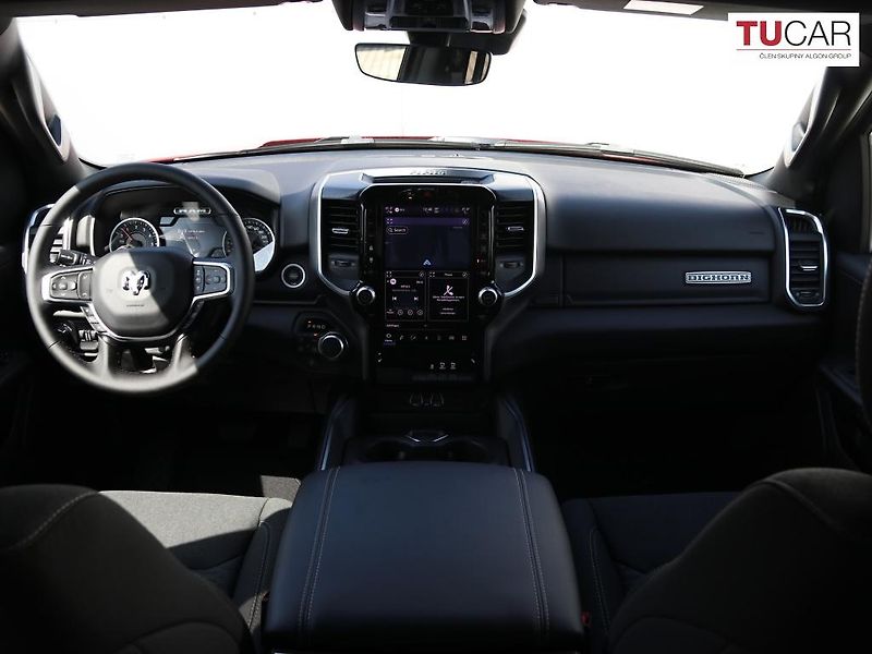 Dodge RAM (2025) 1500 BigHorn 3.0 TwinTurbo - fotka 14 z 41