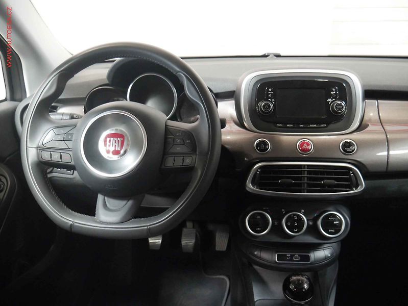 Fiat 500X (2015) 1.4T, ČR, Výhřev sed., park. - fotka 13 z 22