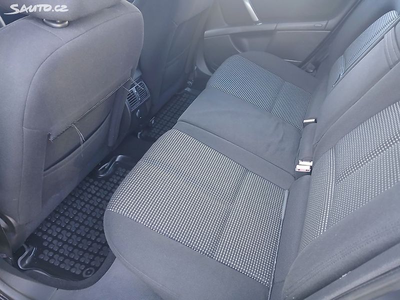 Peugeot 407 2.0 HDI 100kW - fotka 23 z 25