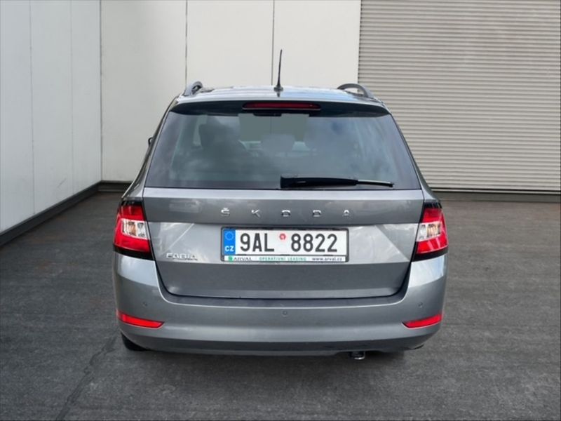Škoda Fabia 1,0 TSI 70 Ambition - fotka 5 z 11