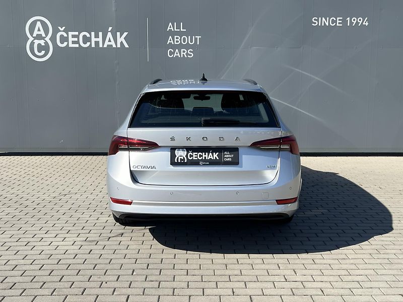Škoda Octavia (2021) 2,0TDi 110kW AMBITION DSG 4x4 - fotka 6 z 41
