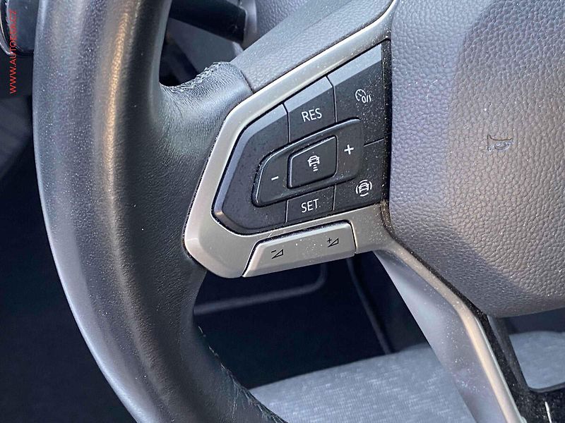 Volkswagen Golf (2022) 2.0 TDi, ČR, Life, LED - fotka 13 z 18