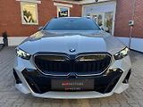 BMW Řada 5 540xD-M PRO-R20-PANO-H&K - náhled 9