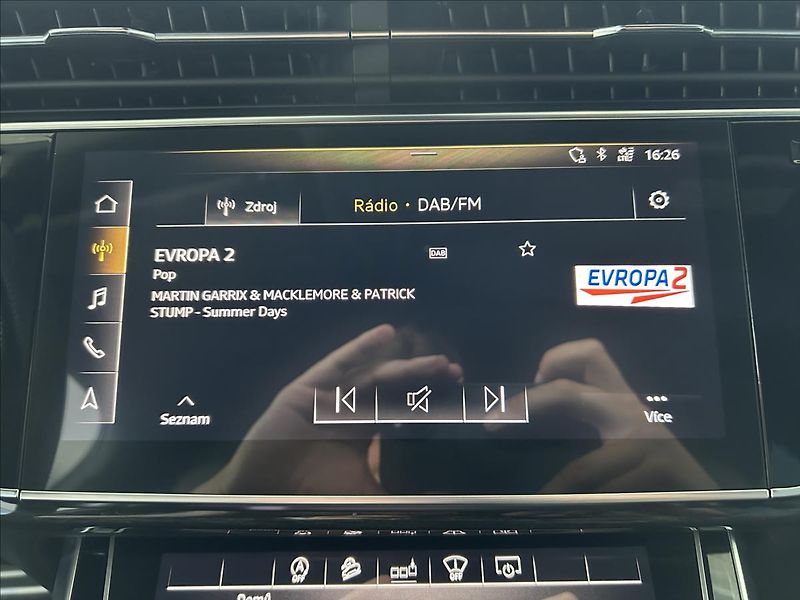 Audi Q7 3,0   50 TDI,QUATTRO,S-LINE - fotka 19 z 37