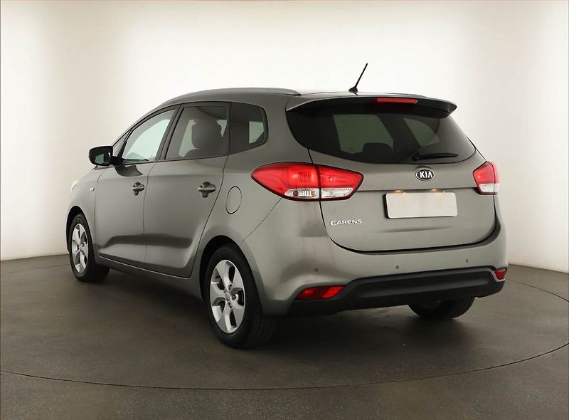 Kia Carens (2014) 1.6 GDI, Tempomat - fotka 4 z 15