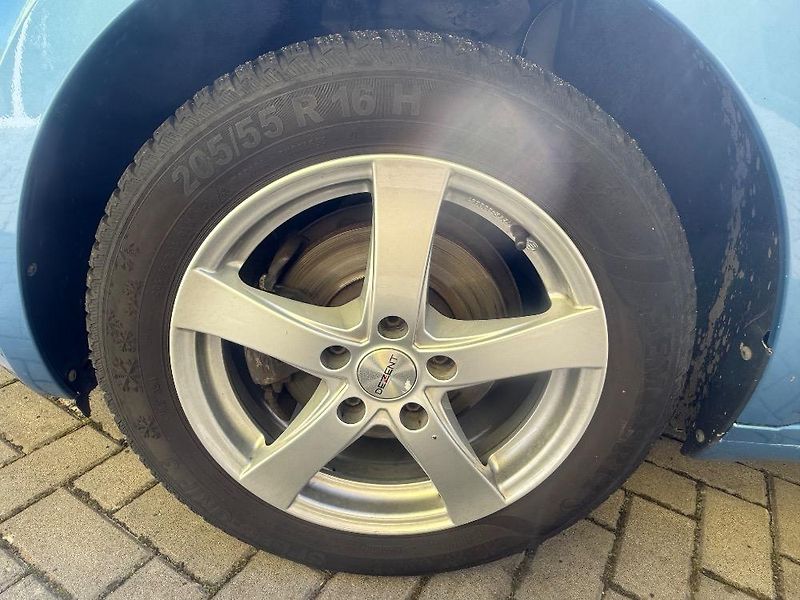 Škoda Octavia (2016) 1,6 TDi NAVI GARANCE KM - fotka 29 z 32