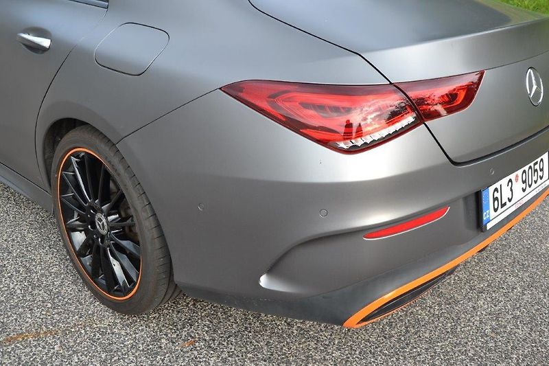 Mercedes-Benz CLA 180 d Edition 1 AMG - fotka 41 z 56