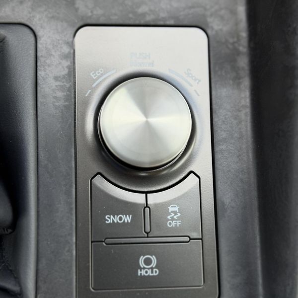 Lexus IS 350 (2026) AWD F SPORT 311 HP V6 2026 - fotka 12 z 15
