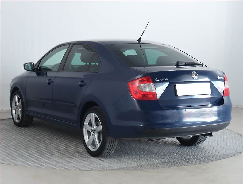 Škoda Rapid (2015) Ambition 1.6 TDI, Tempomat - fotka 4 z 17