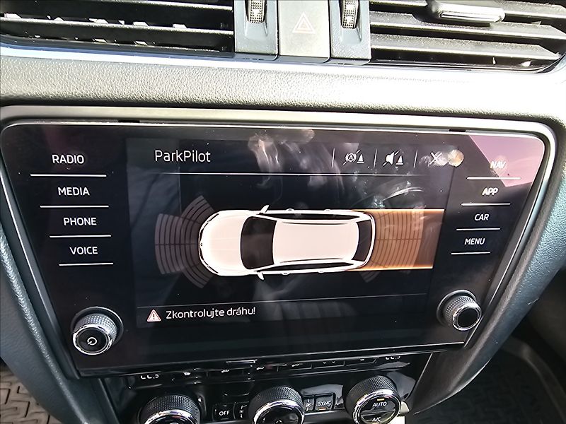 Škoda Octavia III 1,4TSi 110KW DSG Style - fotka 45 z 45