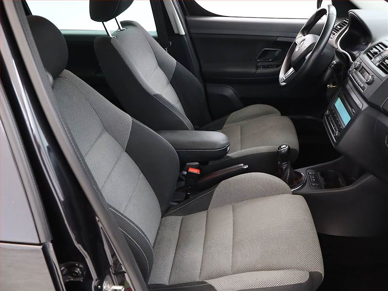 Škoda Roomster (2013) 1.2 TSI, Park. senzory - fotka 7 z 12