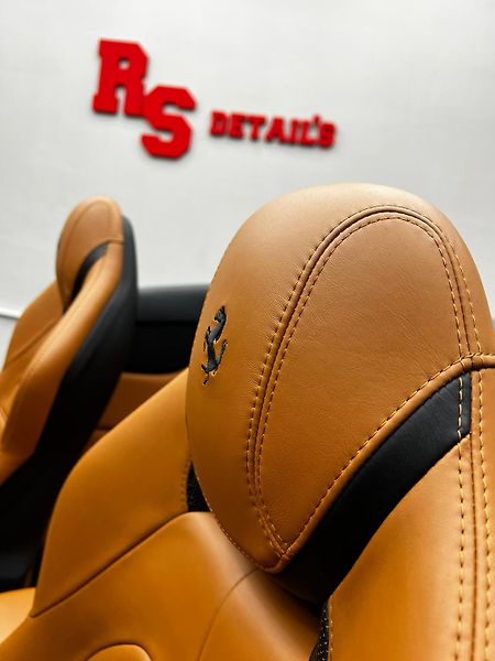 Ferrari California (2014) - fotka 12 z 15