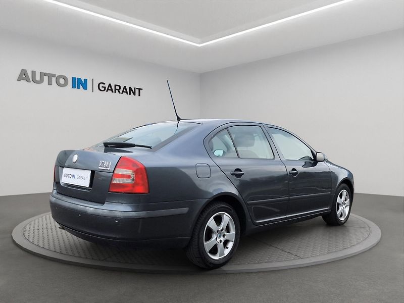 Škoda Octavia (2006) 1.9 TDi 77kW, ČR, 1. maj., Ser - fotka 5 z 22