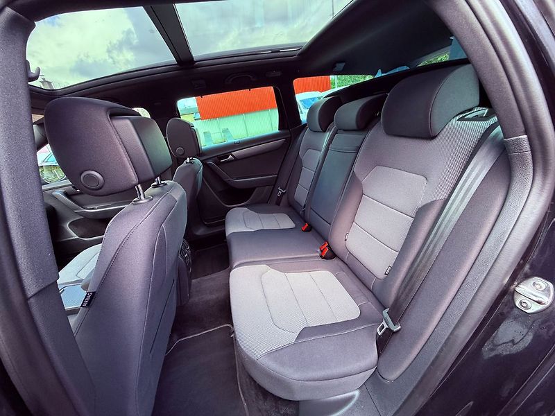 Volkswagen Passat 2.0 TDi Highline, Pano, Dynaud - fotka 13 z 32