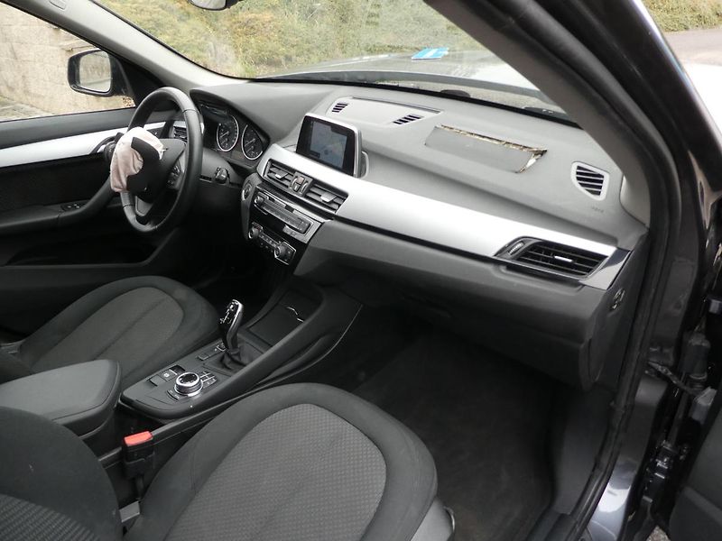 BMW X1 sDrive 18i automat navigace  o - fotka 11 z 15