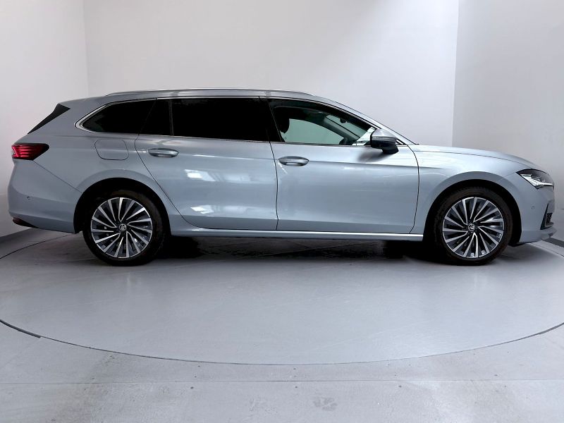 Škoda Superb (2024) L&K 2.0TDI/142kW 4x4 7DSG - ma - fotka 8 z 52