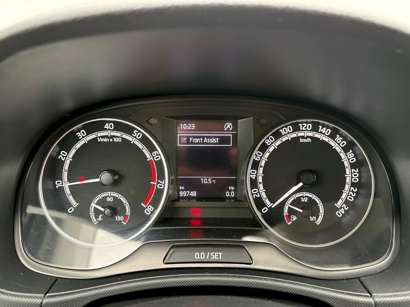 Škoda Fabia (2022) Combi 1.0 TSI / 70kW / BLACK T - fotka 21 z 26