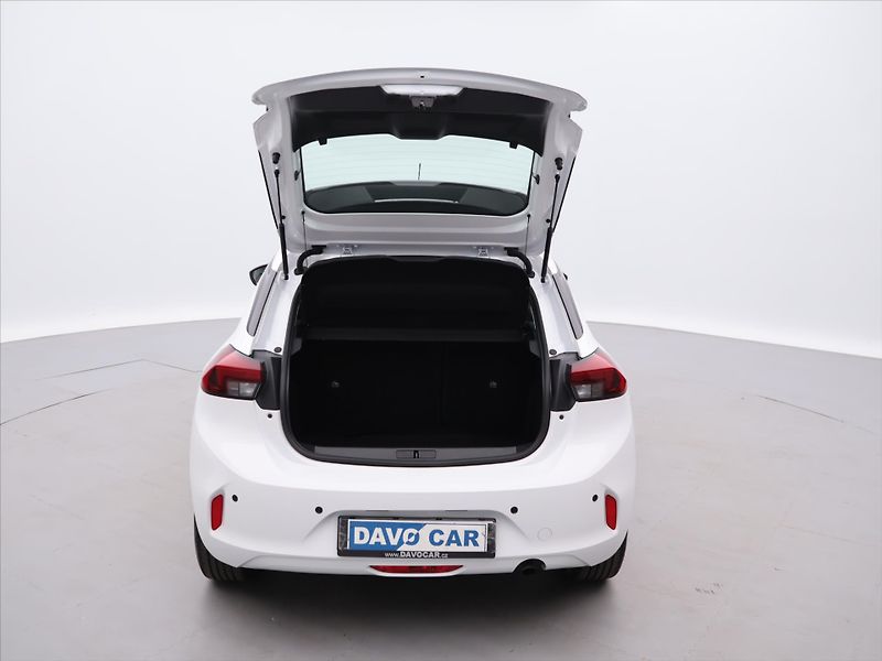 Opel Corsa 1,2 55kW Edition Tempomat CZ - fotka 9 z 25