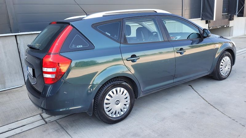 Kia Ceed 1,6i 93KW KOUPENO V ČR - fotka 7 z 21