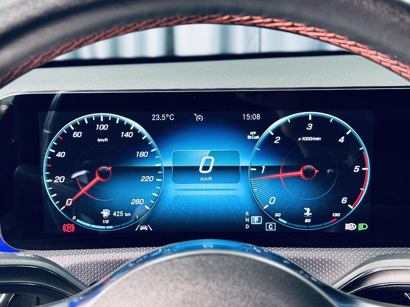 Mercedes-Benz CLA (2022) 200d*ZÁRUKA*PANO*KEYLESS* - fotka 21 z 30