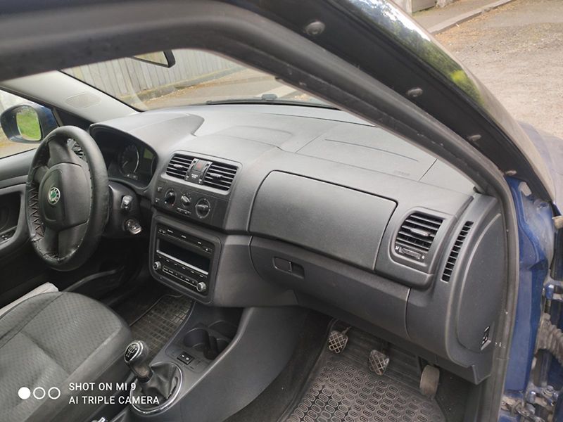 Škoda Fabia (2011) 1.2 TDi, Greenline, autoškola - fotka 7 z 9