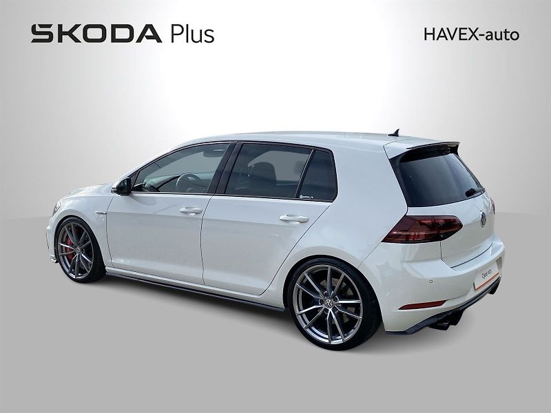 Volkswagen Golf (2019) 2.0 TSI DSG 4Motion R-Line - fotka 33 z 34