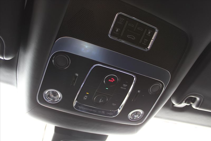 Bentley Continental Flying Spur 6.0 W12 MULLINER FIRST EDITION - fotka 35 z 40