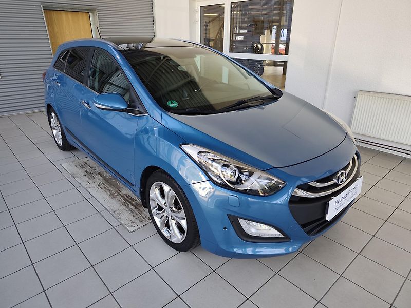 Hyundai i30 (2014) 1.6GDi 99kW Premium - fotka 5 z 23