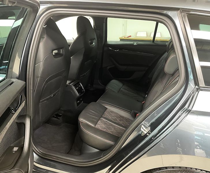 Škoda Octavia RS, 147 kW, DSG,HEAD-UP,CANTON - fotka 10 z 39